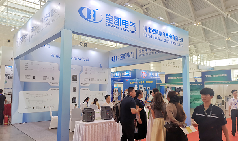 暴击行业天花板！jinnian金年会硬核技术亮相天津清洁能源展，引央视记者及能源产业巨头现场“挖宝”